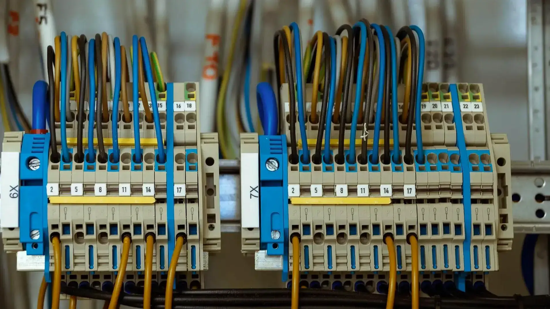 Surge protection installations Woodford in Woodford