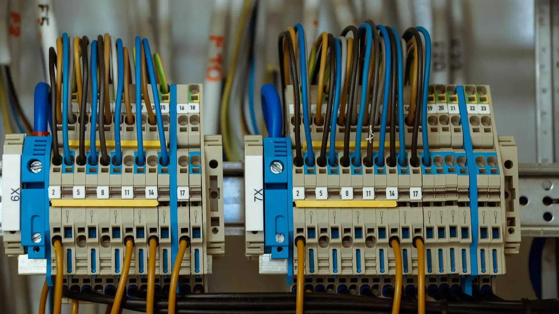 Surge protection installations Woodford in Woodford